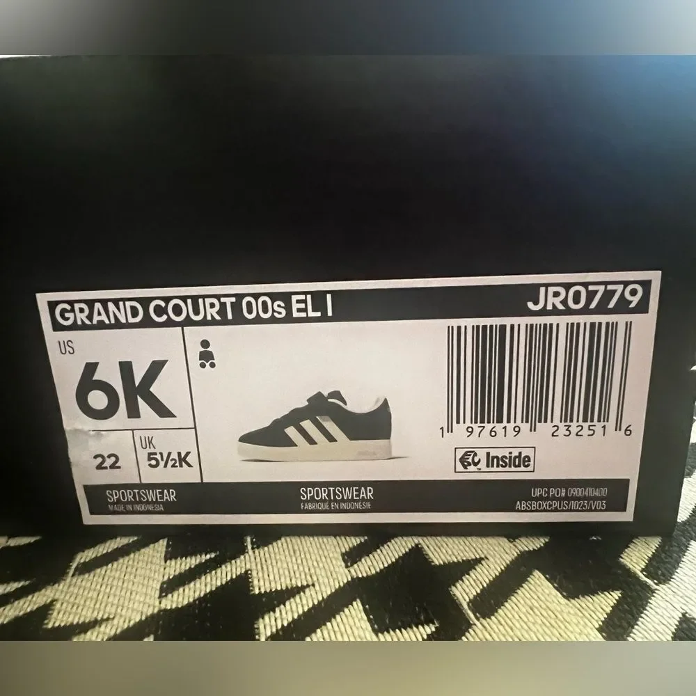 Adidas Grand Court Lace Up Shoes- SIze 6K‎